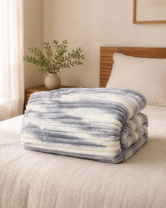 Folded cloud grey stripe Smartchoice AC comforter