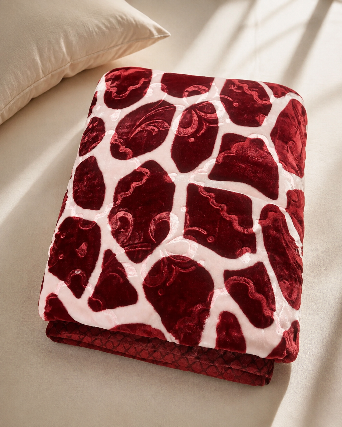 Burgundy Pebble Floral Sunshine AC Comforter – 1 Piece – overhead product view