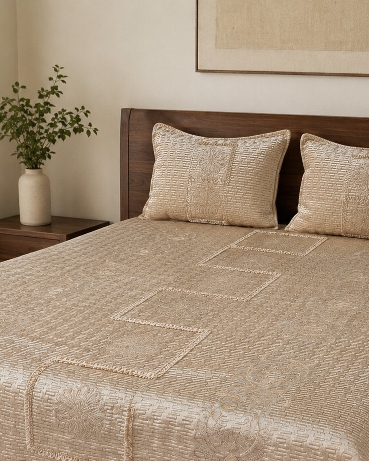 Champagne Lattice Embroidered Velvet Bedspread Set – 3 Piece – pillow detail