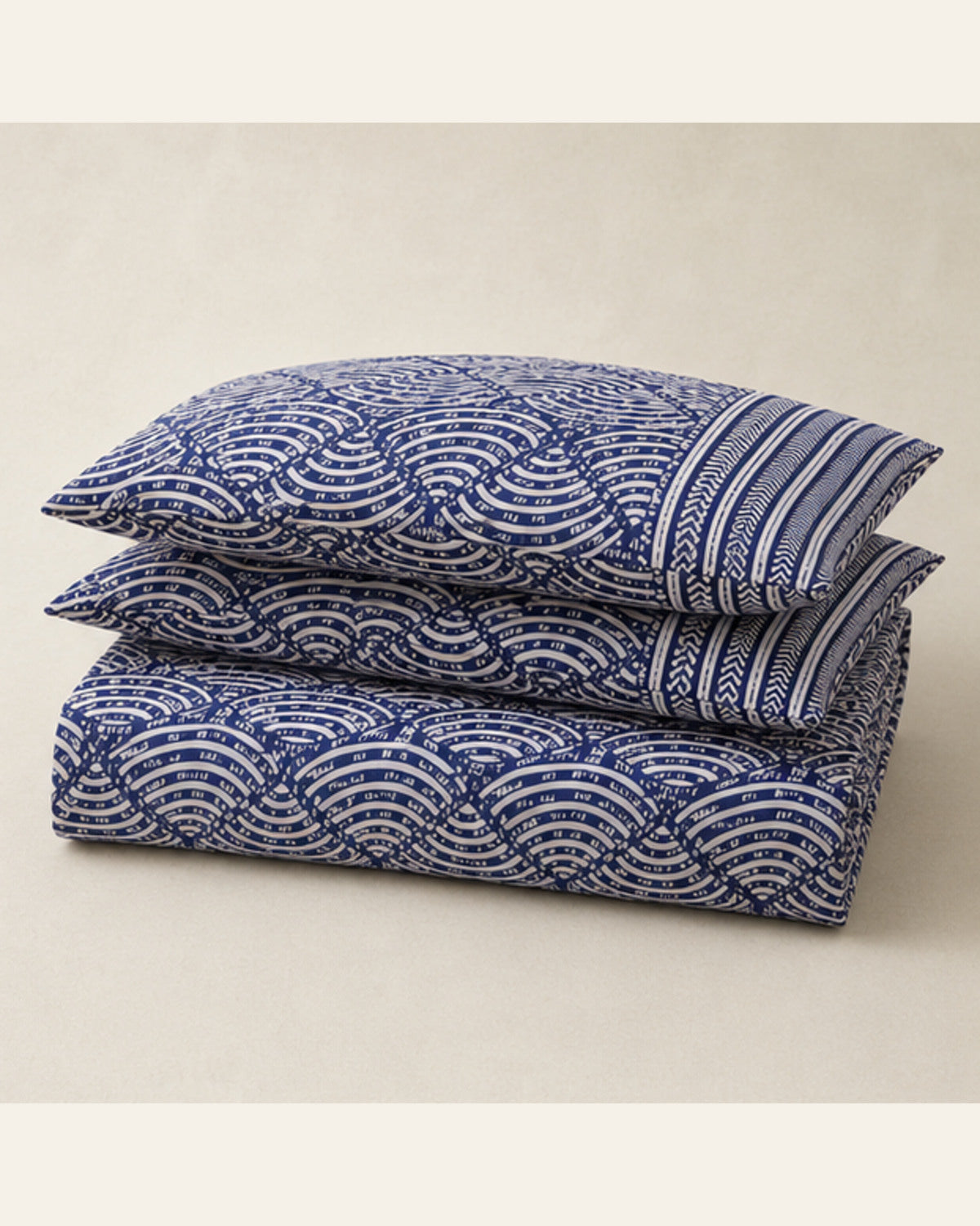 BIN-COT-DES127 bedding folded set