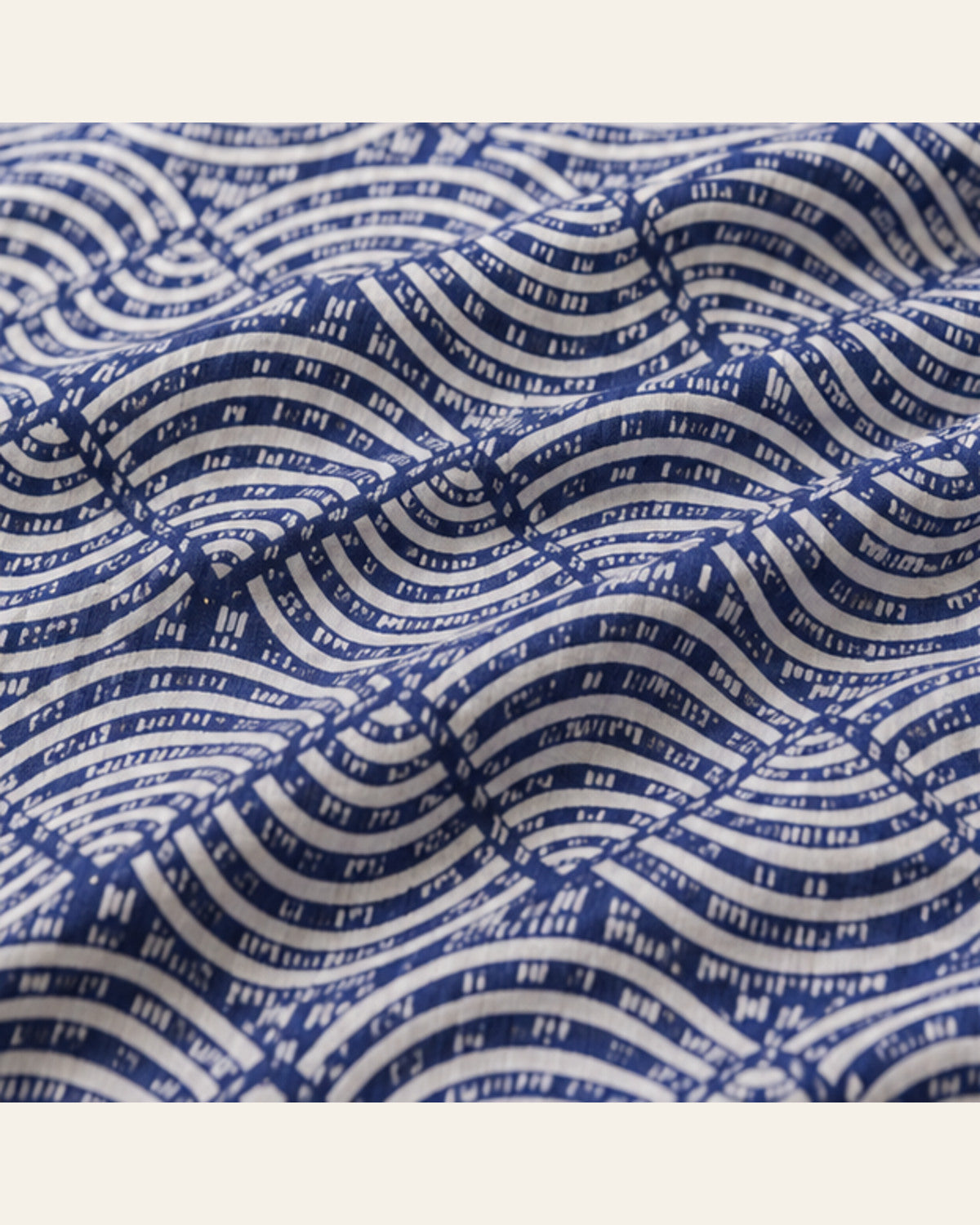BIN-COT-DES127 bedding material and pattern detail
