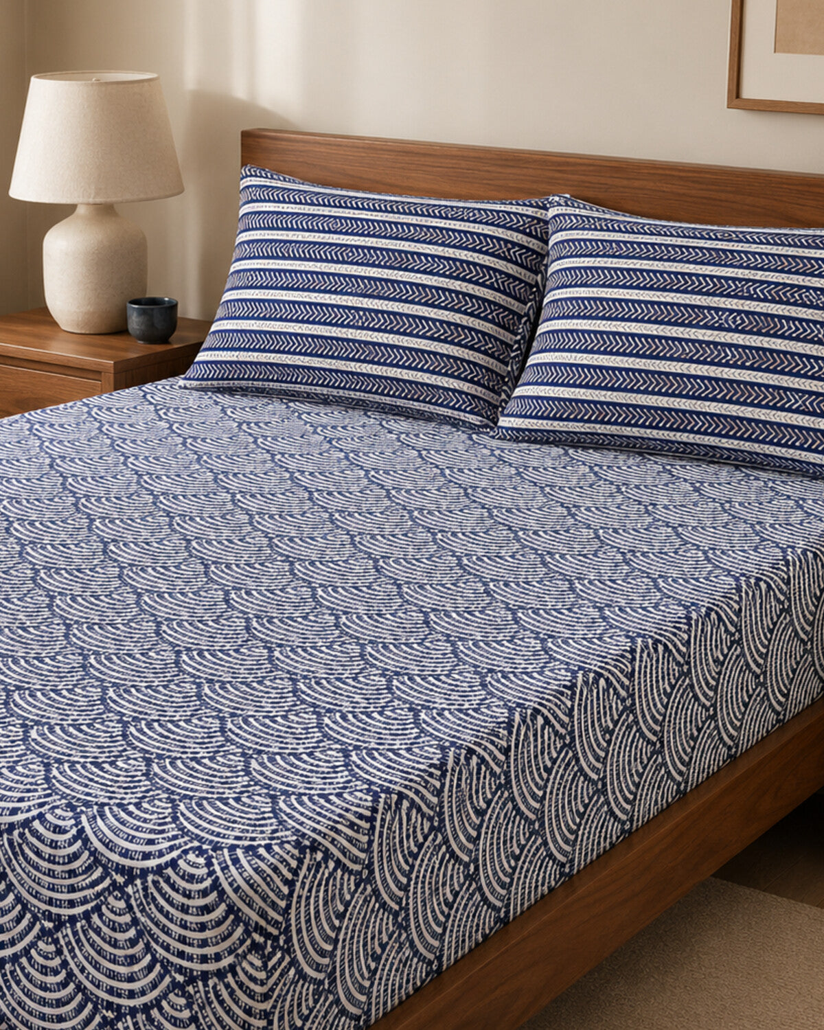 Indigo Wave Cotton Bedsheet Set – 3 Piece – pattern detail