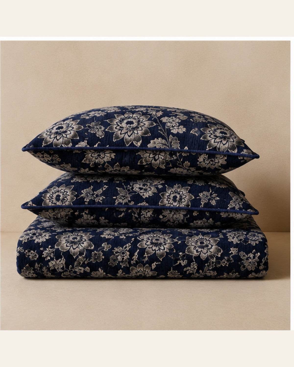 BIN-VJ-FLR-NAVY bedding folded set